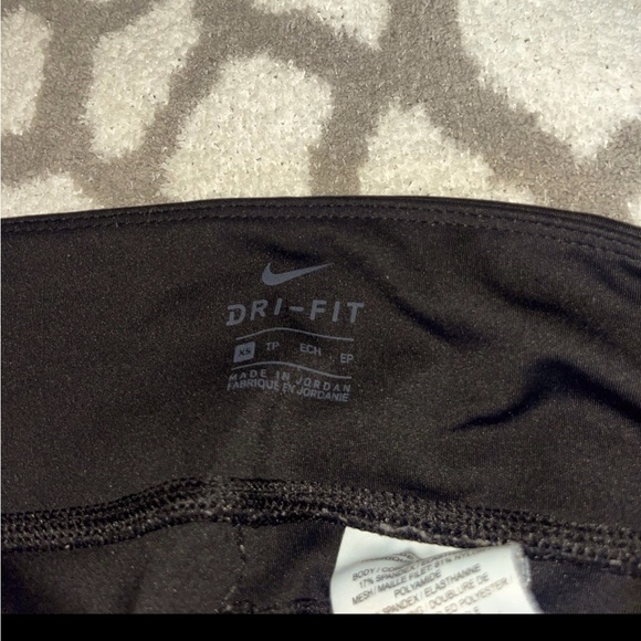 Nike Fast Crop Running 7/8 Mid-rise Tight Fit Leggings - Picture 3 of 3
